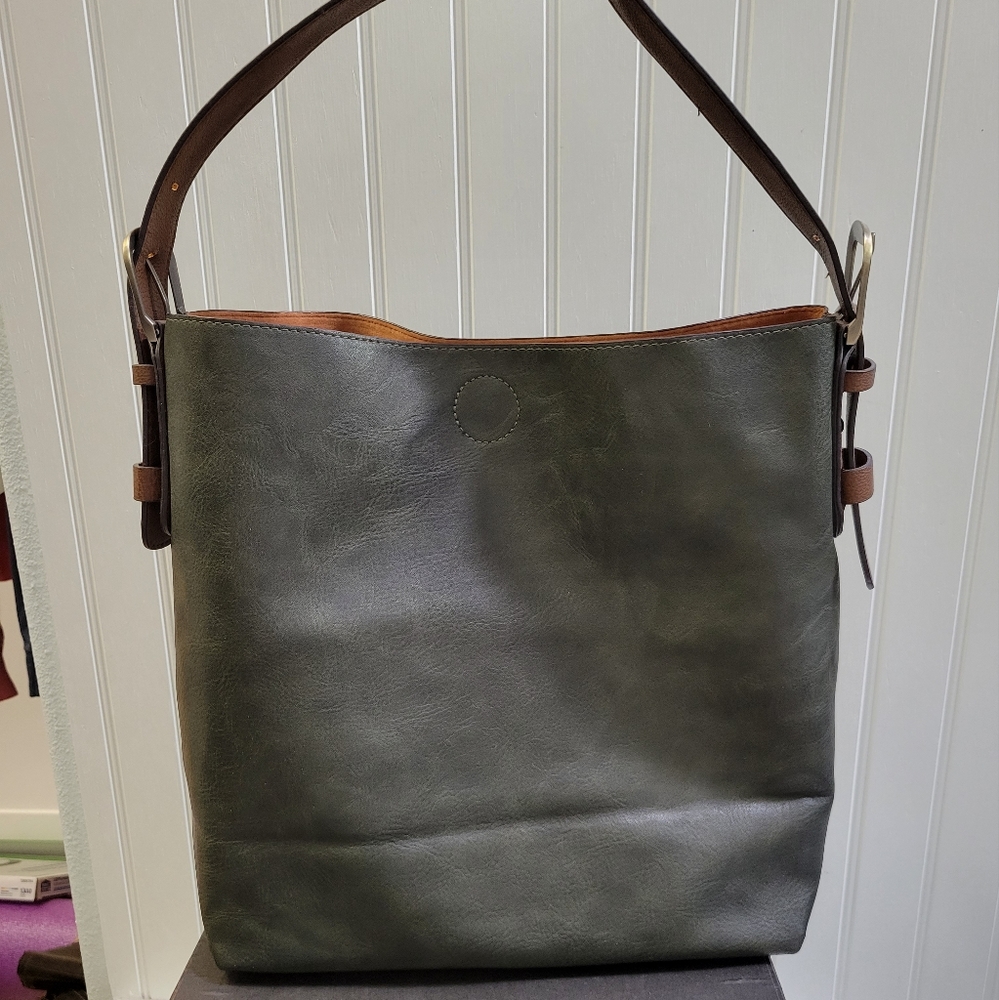 Purse - Picture 2 of 7